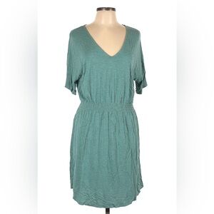 H&M Basic jade green v-neck casual dress - Size Small